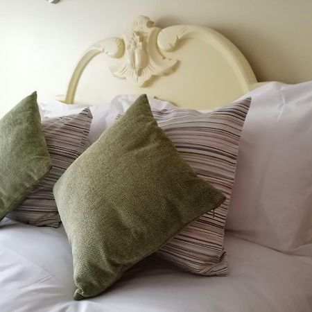Hotel The Pier Portsmouth Esterno foto
